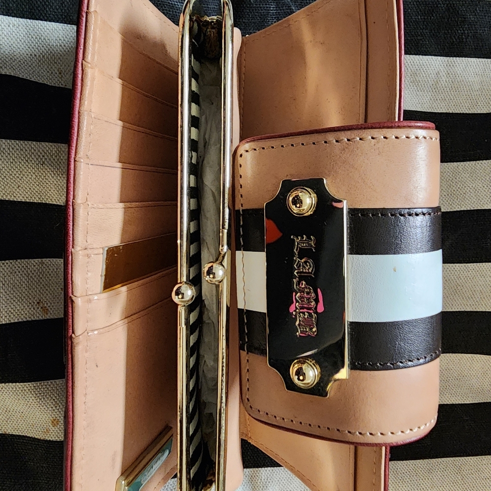 Lamb Tote w/ wallet - Picture 4 of 6